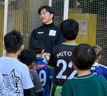 認定NPOキッズドア共催のサッカー体験会を開催